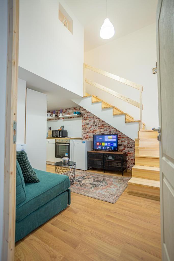 Cosy Gallery Flat In Akacfa St. بودابست المظهر الخارجي الصورة
